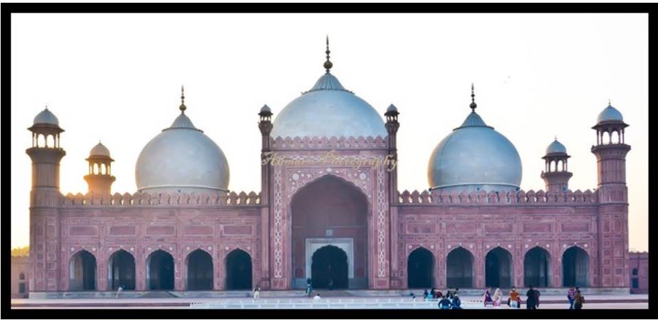 Badshahi Mosque Lahore, Pakistan
Copyrights - Ahmar's Photography